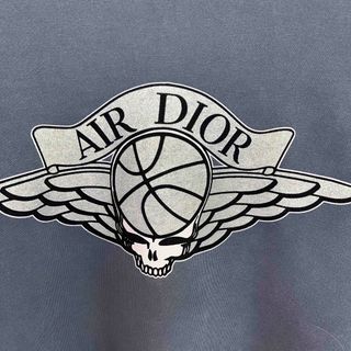 インディペンデント(INDEPENDENT)のINDEPENDENT AIR DIOR エアディオールトレーナー　スウェット(スウェット)