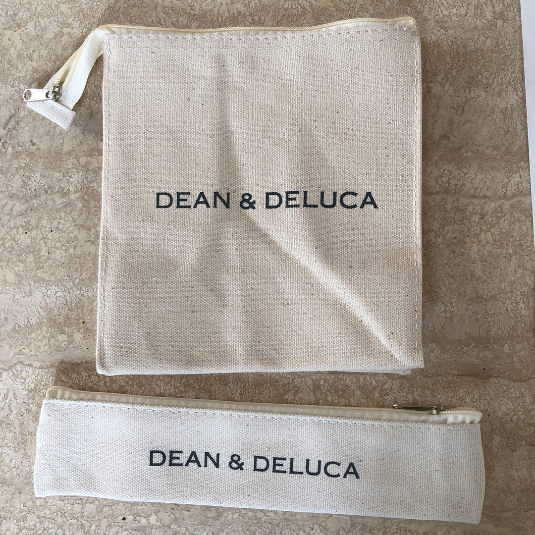 DEAN & DELUCA(ディーンアンドデルーカ)のお値下げ　ディーン&デルーカ　ランチバッグ&カトラリーポーチ レディースのバッグ(その他)の商品写真