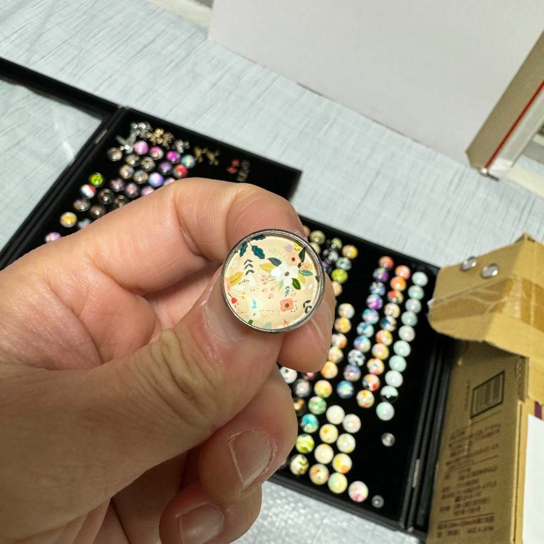 ラペルピン ピンバッジ【pin416】ピンズ インターステラーbyエコキジ ハンドメイドの素材/材料(生地/糸)の商品写真
