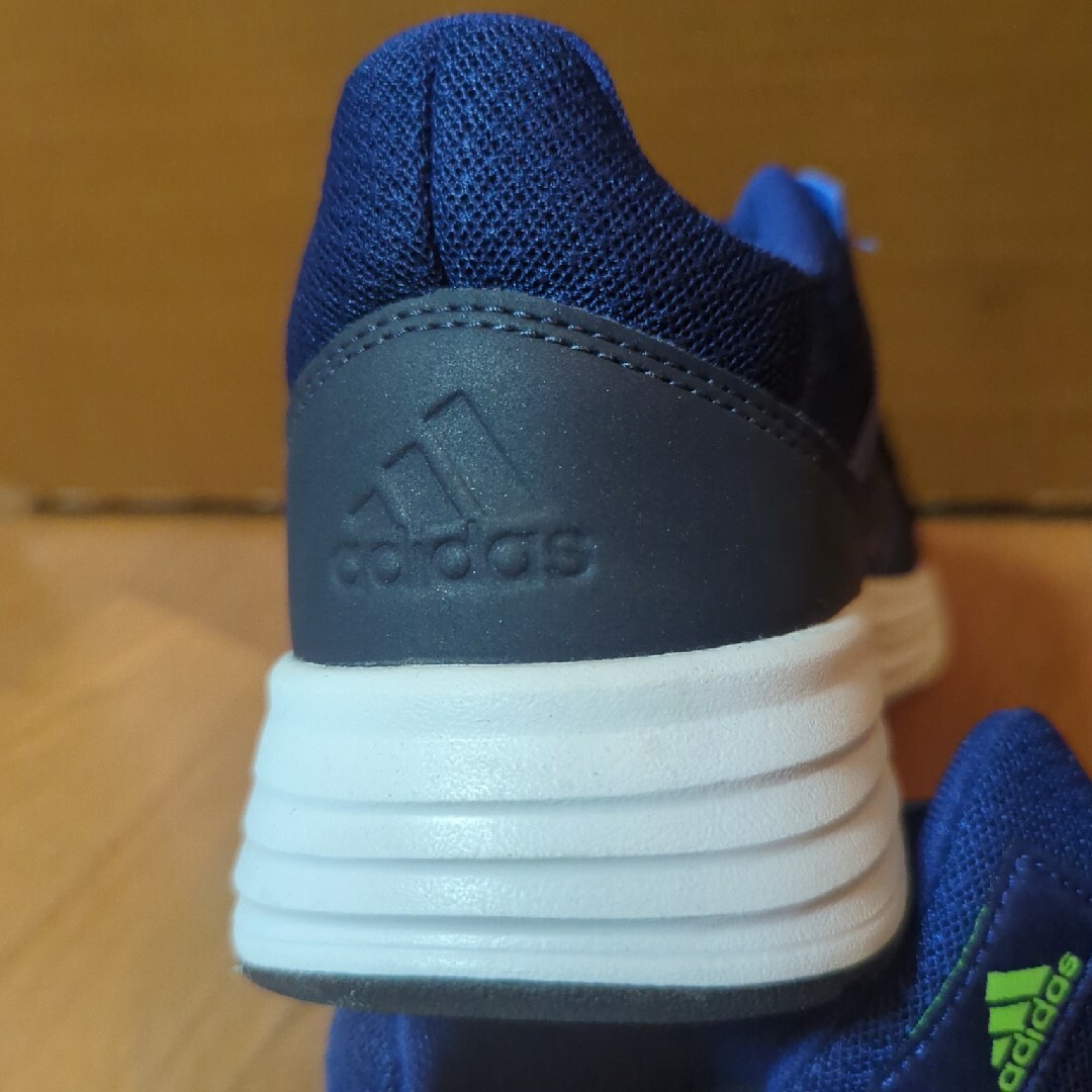 adidas(アディダス)のadidas スニーカー レディースの靴/シューズ(スニーカー)の商品写真