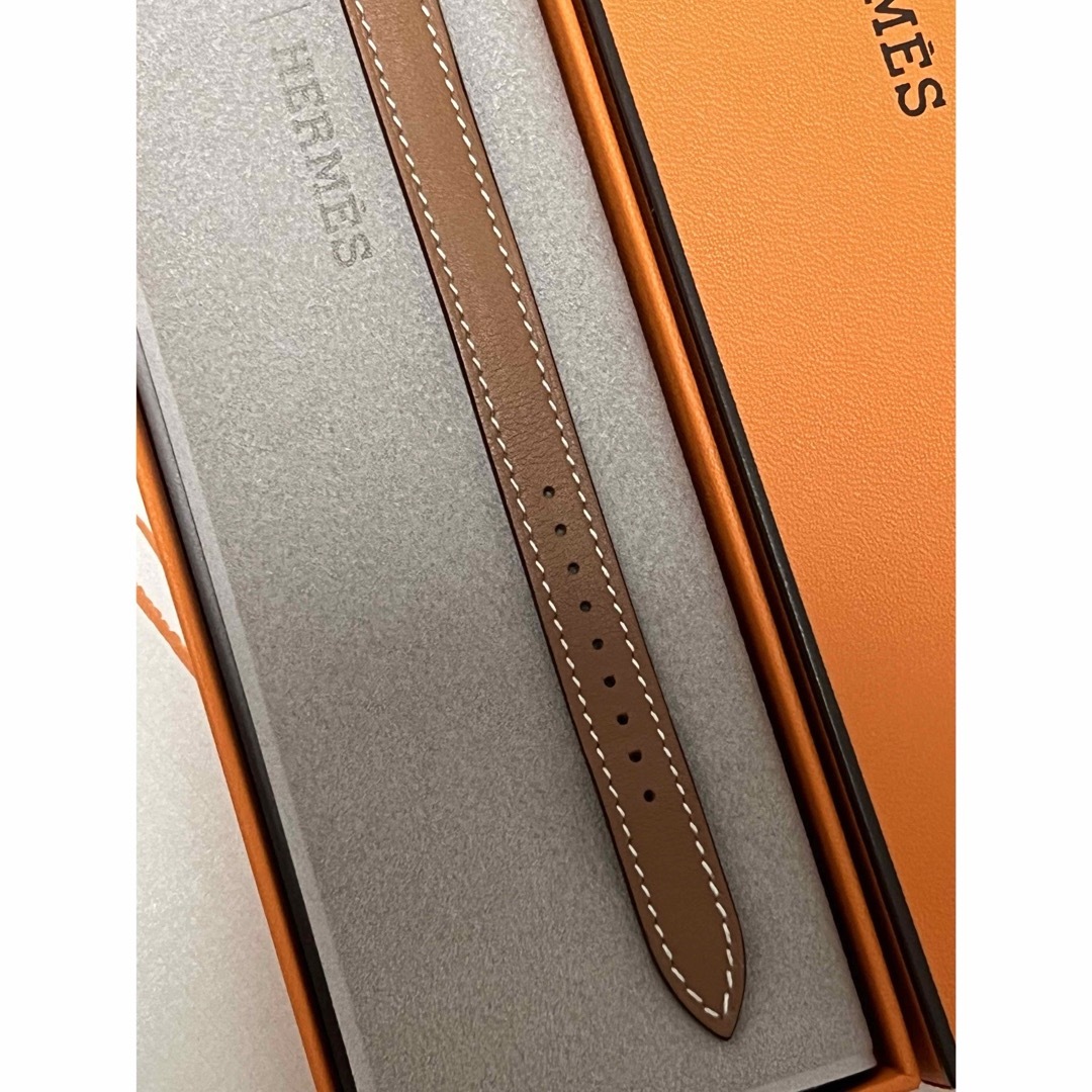 Hermes(エルメス)の超美品 Apple Watch HERMESドゥブルトゥールゴールド レディースのファッション小物(腕時計)の商品写真