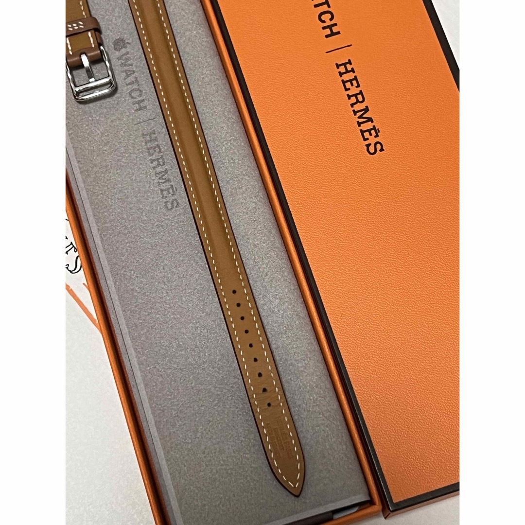 Hermes(エルメス)の超美品 Apple Watch HERMESドゥブルトゥールゴールド レディースのファッション小物(腕時計)の商品写真
