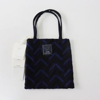 ミナペルホネン(mina perhonen)の美品 ミナペルホネン mina perhonen mountain roof 刺繍 ミニバッグ/ネイビー 鞄【2400013823463】(その他)