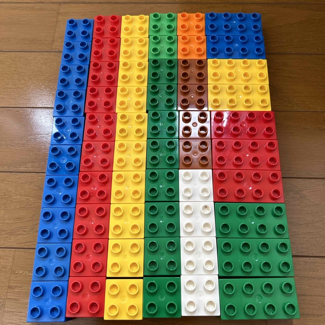 Lego(レゴ)のLEGOデュプロ　基本ブロック　2×2→50個　2×4→10個 エンタメ/ホビーのおもちゃ/ぬいぐるみ(その他)の商品写真