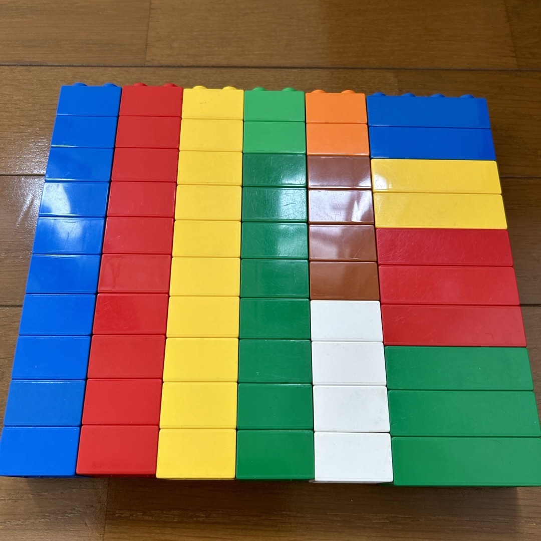 Lego(レゴ)のLEGOデュプロ　基本ブロック　2×2→50個　2×4→10個 エンタメ/ホビーのおもちゃ/ぬいぐるみ(その他)の商品写真