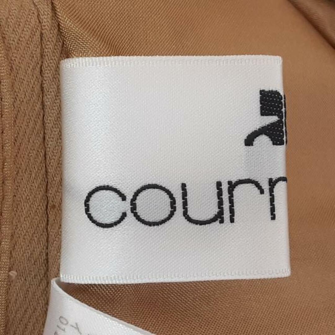 Courreges(クレージュ)のCOURREGES(クレージュ) スカートスーツ レディース美品  - ベージュ ジップアップ レディースのフォーマル/ドレス(スーツ)の商品写真