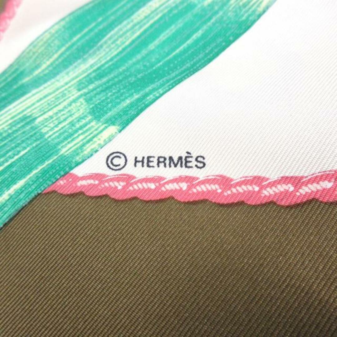 Hermes(エルメス)のHERMES(エルメス) スカーフ美品  カレ90 アイボリー×黒×マルチ SAMOURAI レディースのファッション小物(バンダナ/スカーフ)の商品写真