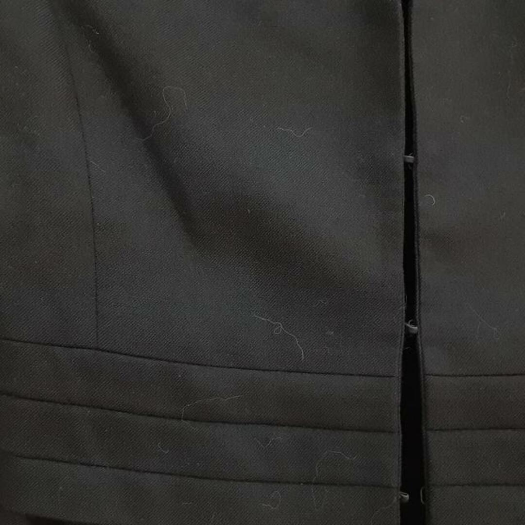 UNTITLED(アンタイトル)のUNTITLED(アンタイトル) スカートスーツ レディース美品  - 黒 肩パッド レディースのフォーマル/ドレス(スーツ)の商品写真