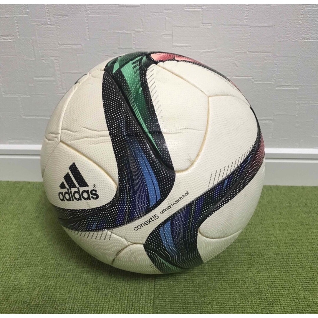 adidas(アディダス)の【早い者勝ち】adidas CONEXT15 サッカーボール JFA 公式球 スポーツ/アウトドアのサッカー/フットサル(ボール)の商品写真