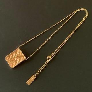 イヴサンローラン(Yves Saint Laurent)のイヴ・サンローラン　YSL カサンドラ　ネックレス　廃盤　希少品(ネックレス)