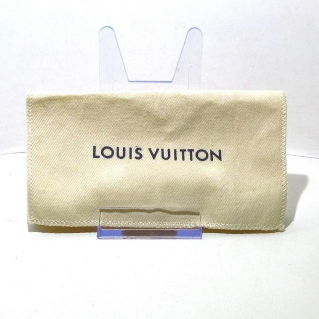 LOUIS VUITTON(ルイヴィトン)のLOUIS VUITTON(ルイヴィトン) キーケース マヒナ美品  ミュルティクレ4 M64056 マグノリア パーフォレーションを施したマヒナ･レザー（皮革の種類：牛革） レディースのファッション小物(キーケース)の商品写真