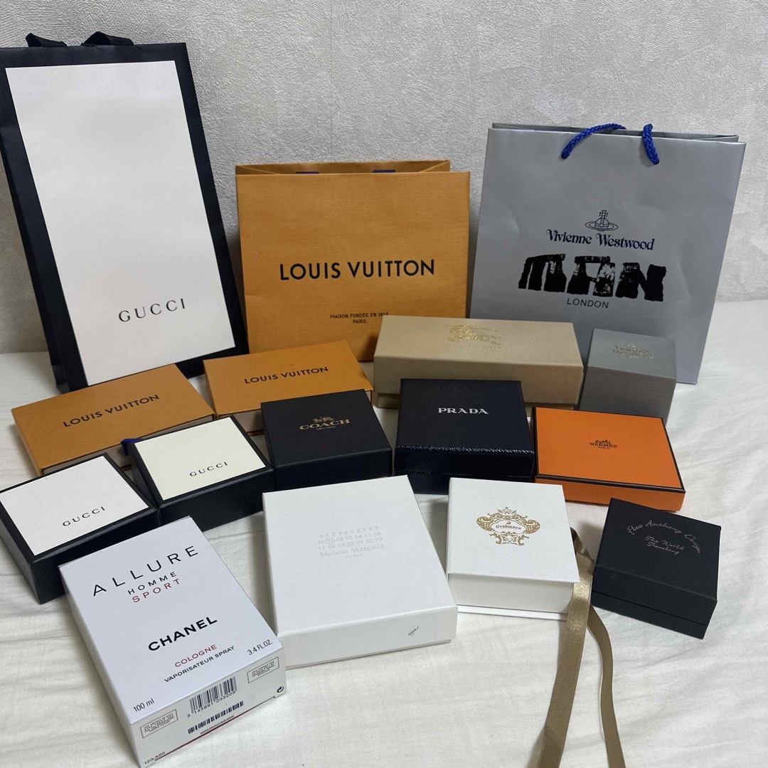 LOUIS VUITTON(ルイヴィトン)のGUCCI PRADA HERMES ルイヴィトン COACH 空箱 レディースのバッグ(ショップ袋)の商品写真