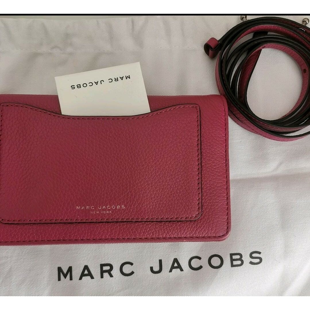 MARC JACOBS(マークジェイコブス)の新品美品　マークジェイコブス　クロスボディバッグ　ショルダーバッグ　本革　レザー レディースのバッグ(ショルダーバッグ)の商品写真