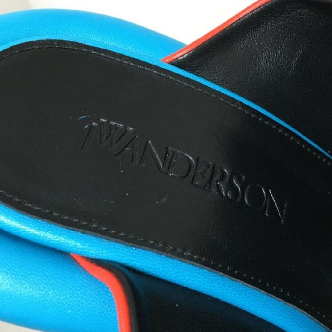 J.W.ANDERSON(ジェイダブリューアンダーソン)のJ.W.Anderson/JWAnderson(ジェイダブリューアンダーソン) ミュール 38 レディース - レッド×ライトブルー×黒 レザー レディースの靴/シューズ(ミュール)の商品写真