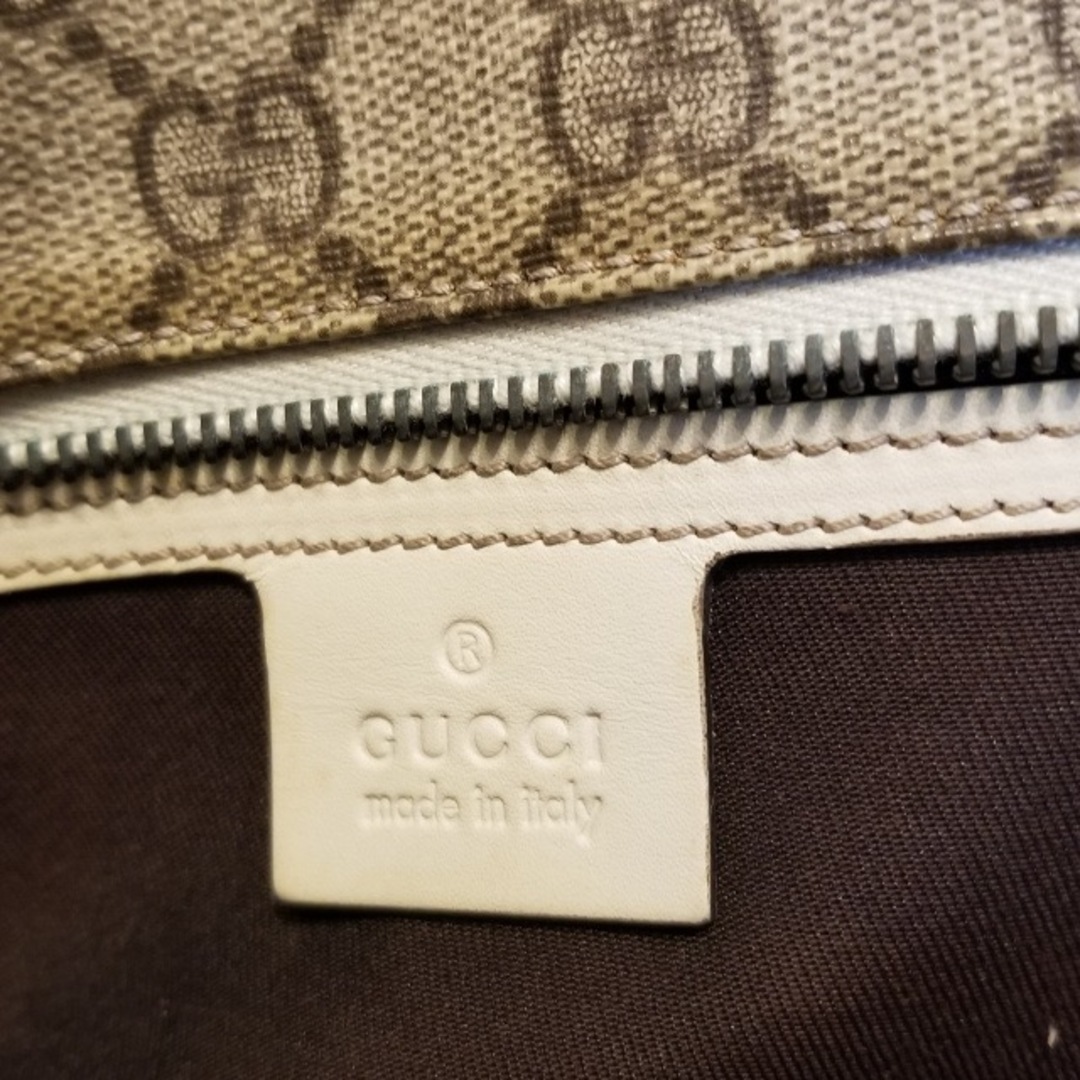 Gucci(グッチ)のGUCCI(グッチ) ショルダーバッグ GGプラス・GGスプリーム 211138 ベージュ×ダークブラウン×アイボリー PVC(塩化ビニール)×レザー レディースのバッグ(ショルダーバッグ)の商品写真