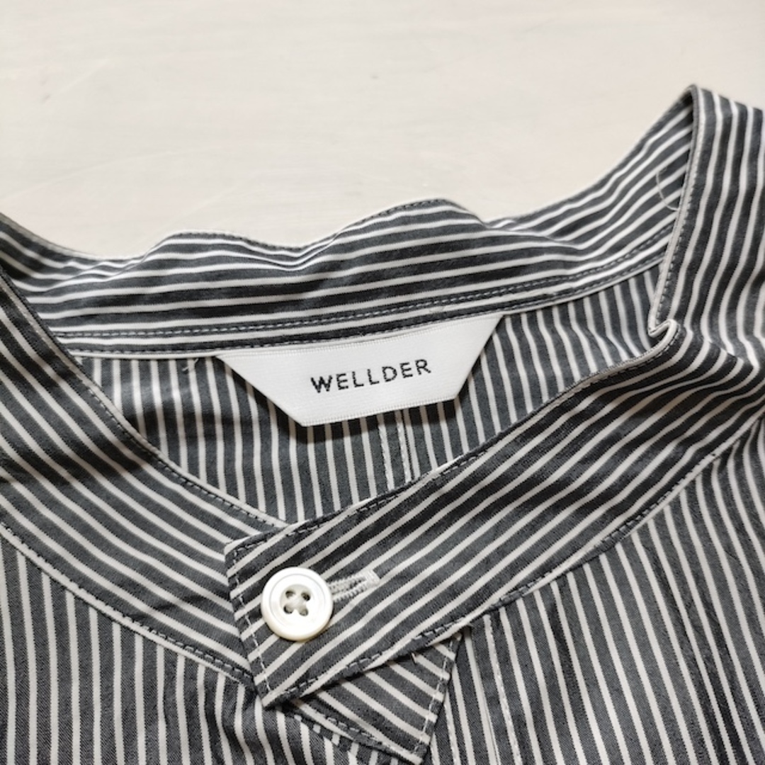 WELLDER Buck Side Tucked Band Collar Pullover Shirt スキッパーシャツ シルク混 長袖シャツ チャコールグレー メンズ ウェルダー【中古】4-0414M△ メンズのトップス(シャツ)の商品写真