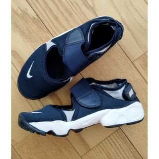 ナイキ(NIKE)のNIKE　サンダル(サンダル)