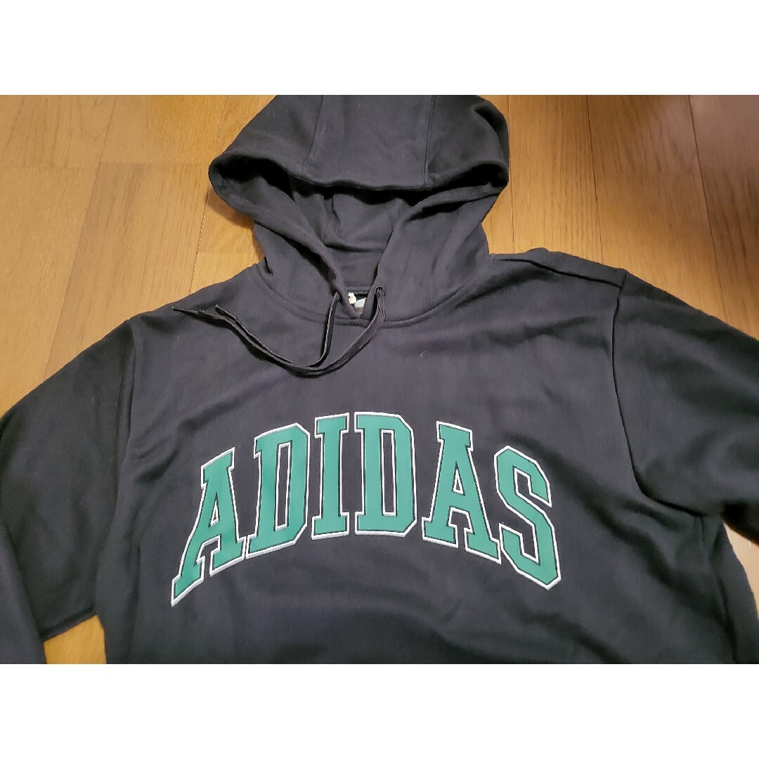 adidas(アディダス)の定価7700円‼️adidas プルオーバービッグロゴパーカー/黒/M/新品 メンズのトップス(パーカー)の商品写真