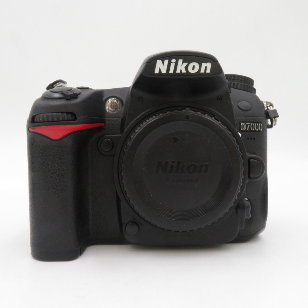 Nikon(ニコン)のNikon (ニコン) デジタルカメラ デジタル一眼レフカメラ D7000 18-200 VR II レンズキット 有効画素約1620万画素 スマホ/家電/カメラのカメラ(デジタル一眼)の商品写真