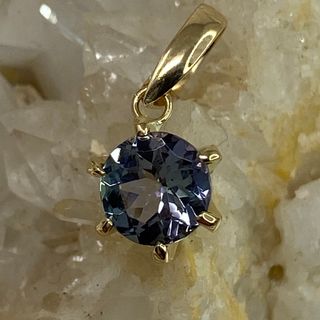 k18YG AU750 18金 天然バイカラーゾイサイト0.63ct(ネックレス)