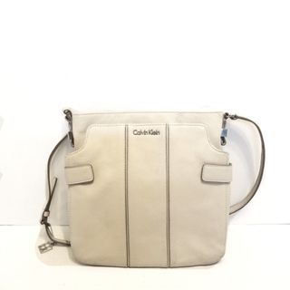 カルバンクライン(Calvin Klein)のCalvinKlein(カルバンクライン) ショルダーバッグ - アイボリー レザー(ショルダーバッグ)