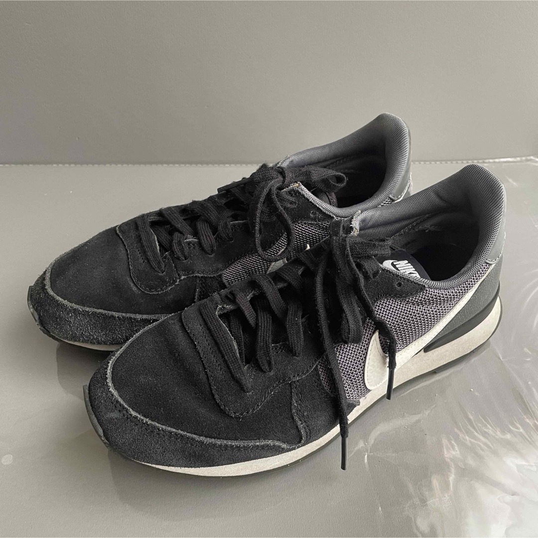 NIKE(ナイキ)の【 NIKE 】 ナイキ　インターナショナリスト　24.5cm ブラック レディースの靴/シューズ(スニーカー)の商品写真