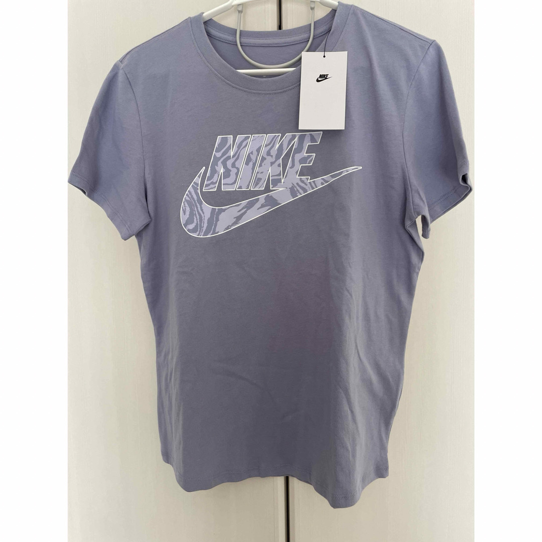 NIKE(ナイキ)のNIKE Tシャツ Lサイズ 新品未使用 自宅保管 スポーツ/アウトドアのトレーニング/エクササイズ(ヨガ)の商品写真