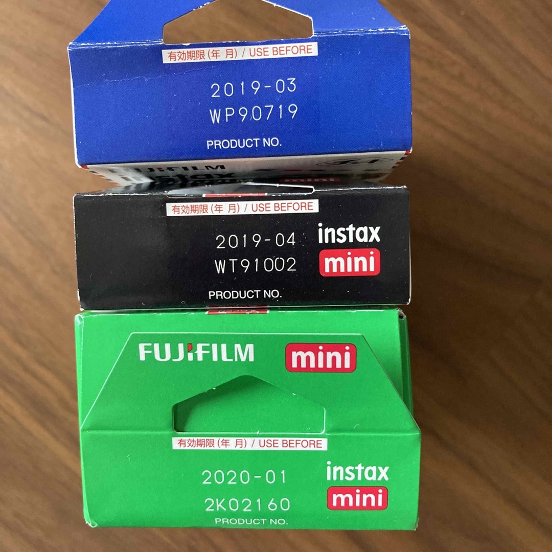 FUJI  FILM チェキ INSTAX MINI 8+ 広島東洋カープ スマホ/家電/カメラのカメラ(フィルムカメラ)の商品写真