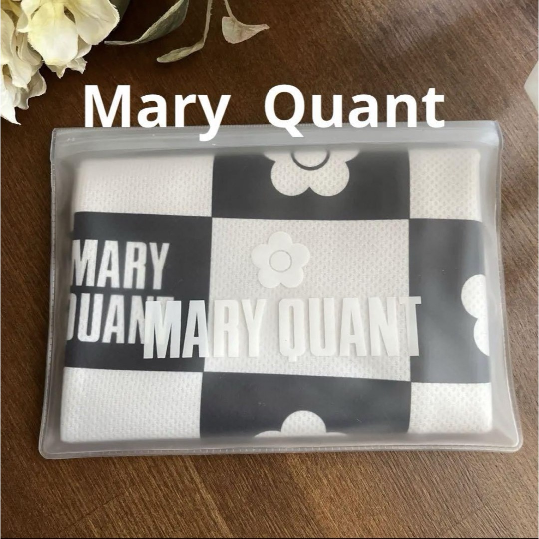 MARY QUANT(マリークワント)の新品 マリークワント 冷感チェッカードパターンロングタオル  ブラック2530円 インテリア/住まい/日用品の日用品/生活雑貨/旅行(タオル/バス用品)の商品写真