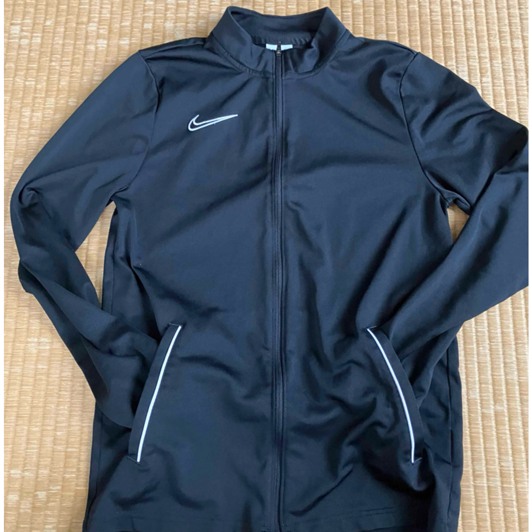 NIKE(ナイキ)のNIKEジャジー上着 キッズ/ベビー/マタニティのキッズ服男の子用(90cm~)(ジャケット/上着)の商品写真