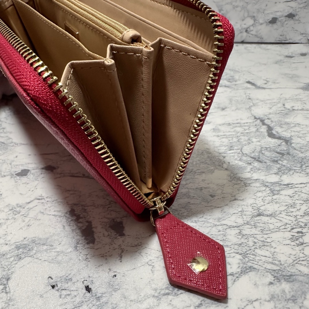 Vivienne Westwood(ヴィヴィアンウエストウッド)の【おすすめ‼︎】Vivienne Westwood 長財布　ピンク レディースのファッション小物(財布)の商品写真