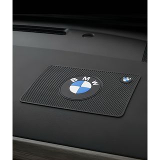 ビーエムダブリュー(BMW)のBMW  滑り止めマット　ラバーマット  ダッシュボードマット(車内アクセサリ)