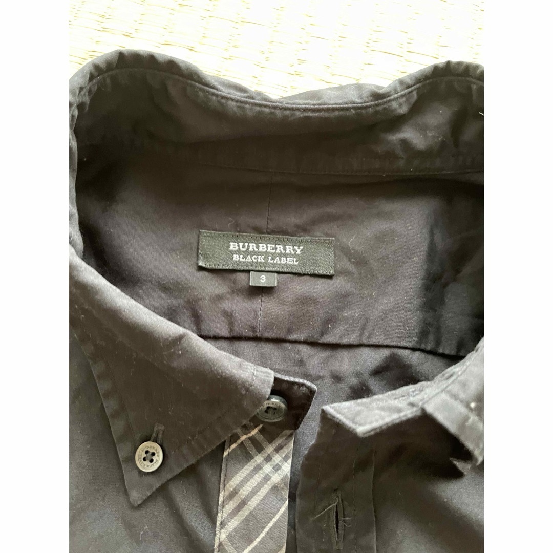 BURBERRY(バーバリー)のBurberry 黒　ブラウス レディースのトップス(シャツ/ブラウス(長袖/七分))の商品写真