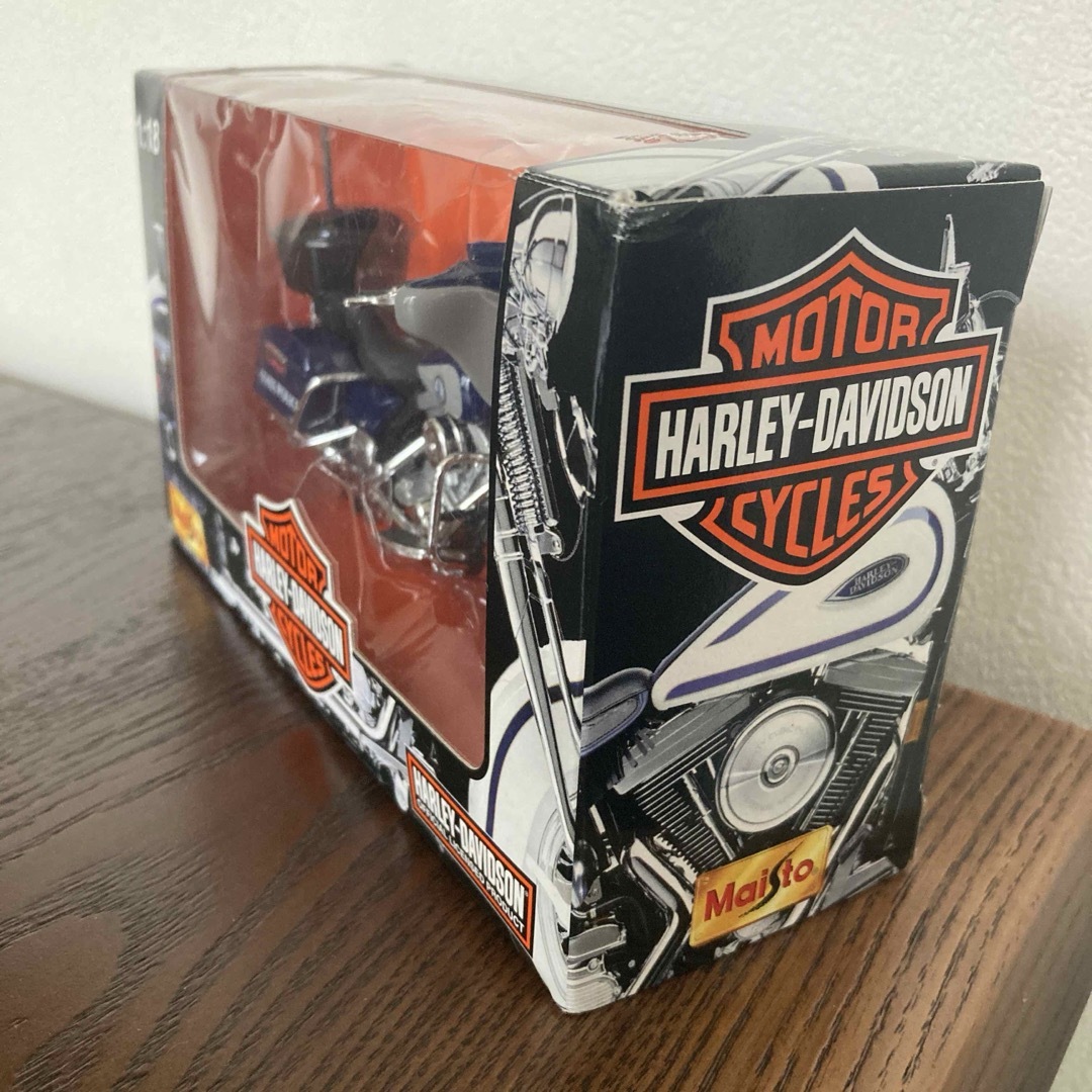 Harley Davidson(ハーレーダビッドソン)の新品未開封品! Motor Cycle Harley Davidson 1:18 エンタメ/ホビーのフィギュア(その他)の商品写真