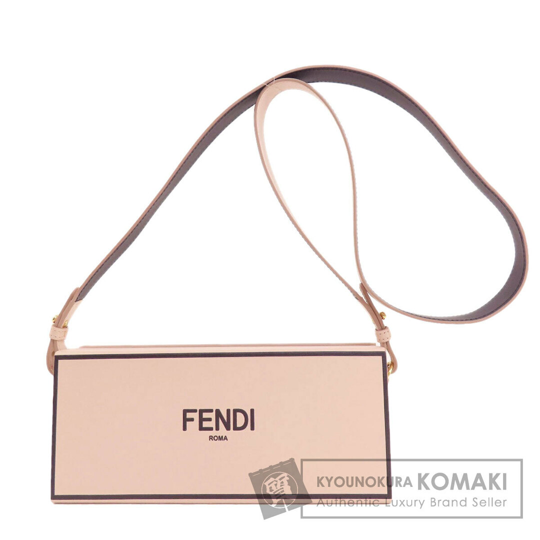 FENDI(フェンディ)のFENDI ロゴ ボックスショルダー ショルダーバッグ カーフ レディース レディースのバッグ(ショルダーバッグ)の商品写真