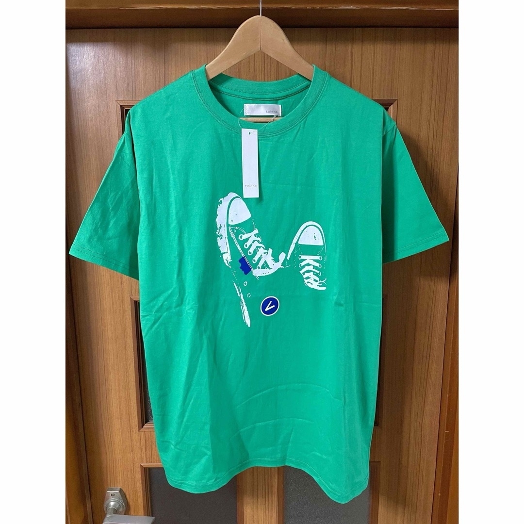 未使用美品 トレネ スニーカー プリントTシャツ XX-LARGE ユニセックス レディースのトップス(Tシャツ(半袖/袖なし))の商品写真