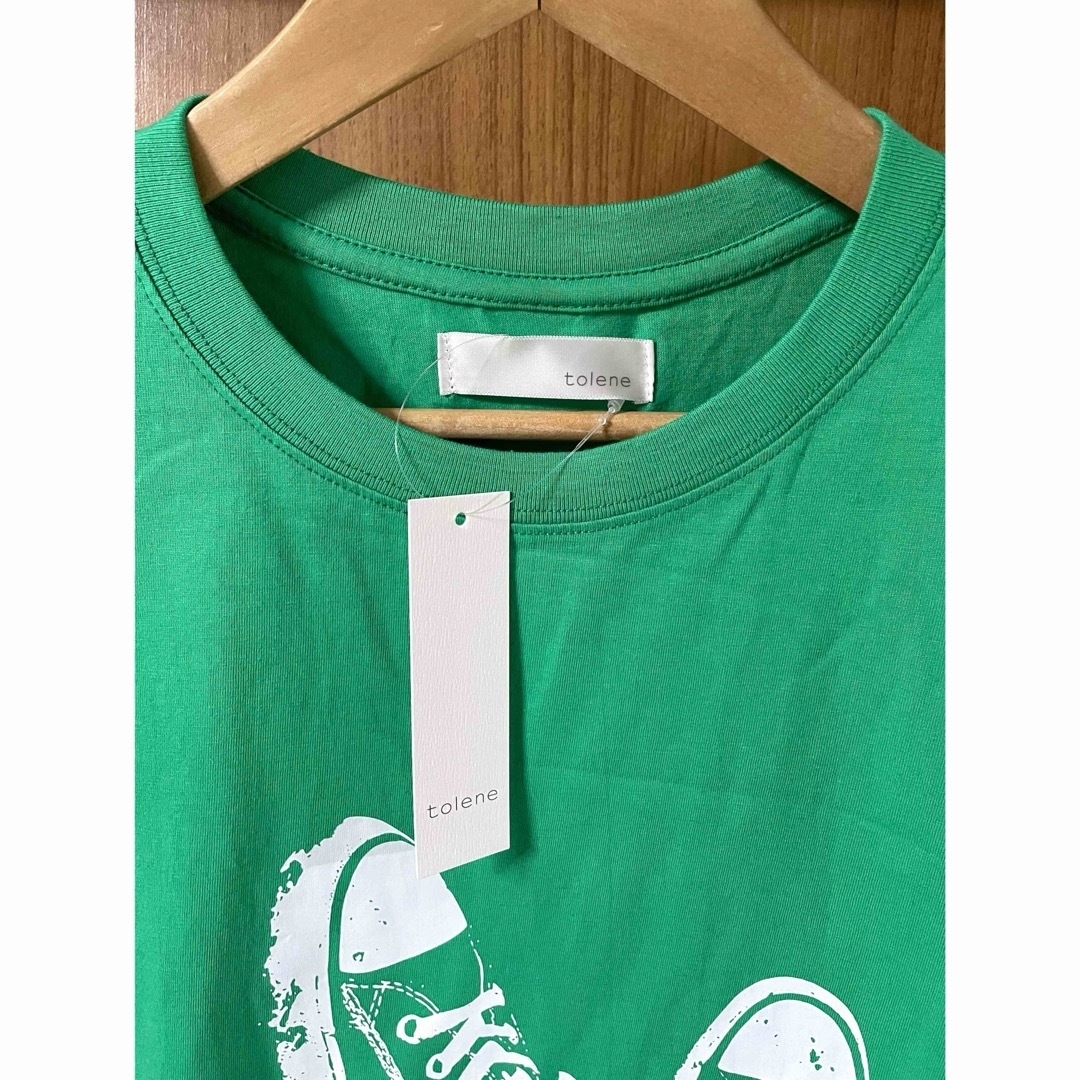 未使用美品 トレネ スニーカー プリントTシャツ XX-LARGE ユニセックス レディースのトップス(Tシャツ(半袖/袖なし))の商品写真