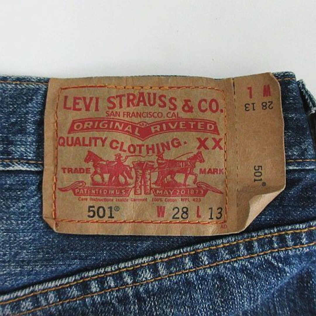 Levi's(リーバイス)のリーバイス ジーンズ ハーフパンツ ボタンフライ ユーズド加工 28 インディゴ メンズのパンツ(デニム/ジーンズ)の商品写真