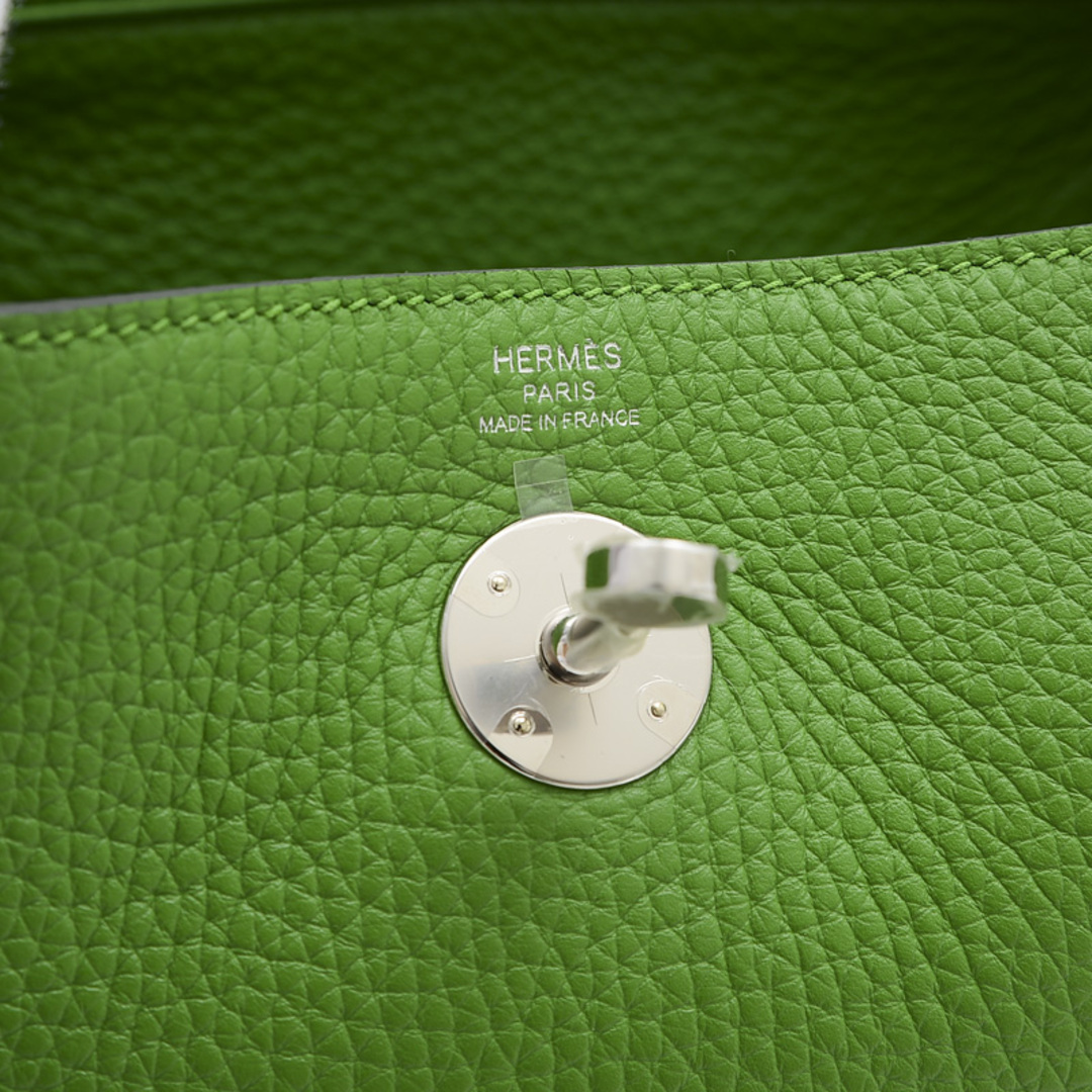 Hermes(エルメス)のエルメス リンディ26 トリヨンクレマンス ヴェールユッカ シルバー金具 W刻印 レディースのバッグ(ショルダーバッグ)の商品写真