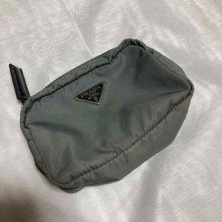 プラダ(PRADA)のPRADA プラダ ミニ ポーチ ナイロン　三角ロゴ カーキ 緑(ポーチ)