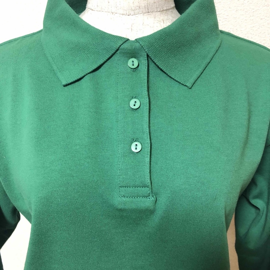 GRL(グレイル)の新品未使用　GRL グレイル　ポロシャツ　トップス　長袖　ショート丈　グリーン レディースのトップス(ポロシャツ)の商品写真