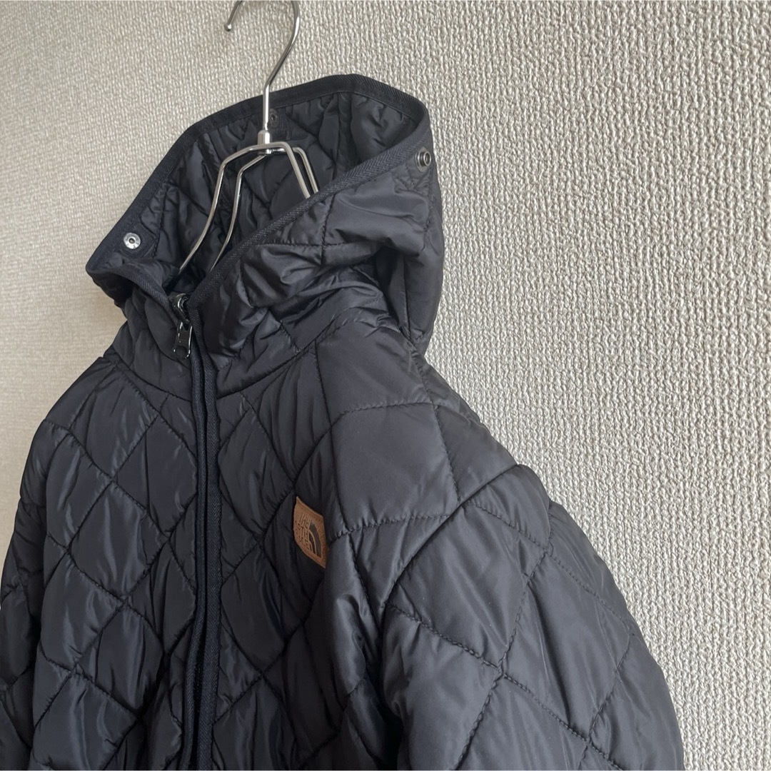 THE NORTH FACE(ザノースフェイス)のノースフェイス　キルティングパーカー　中綿パーカー　ブラック　レディースＭ相当 レディースのジャケット/アウター(ブルゾン)の商品写真