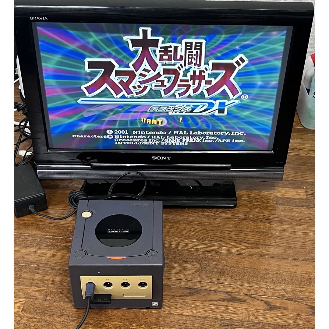 任天堂(ニンテンドウ)の【任天堂】ゲームキューブ 一式 ソフトセット エンタメ/ホビーのゲームソフト/ゲーム機本体(家庭用ゲーム機本体)の商品写真