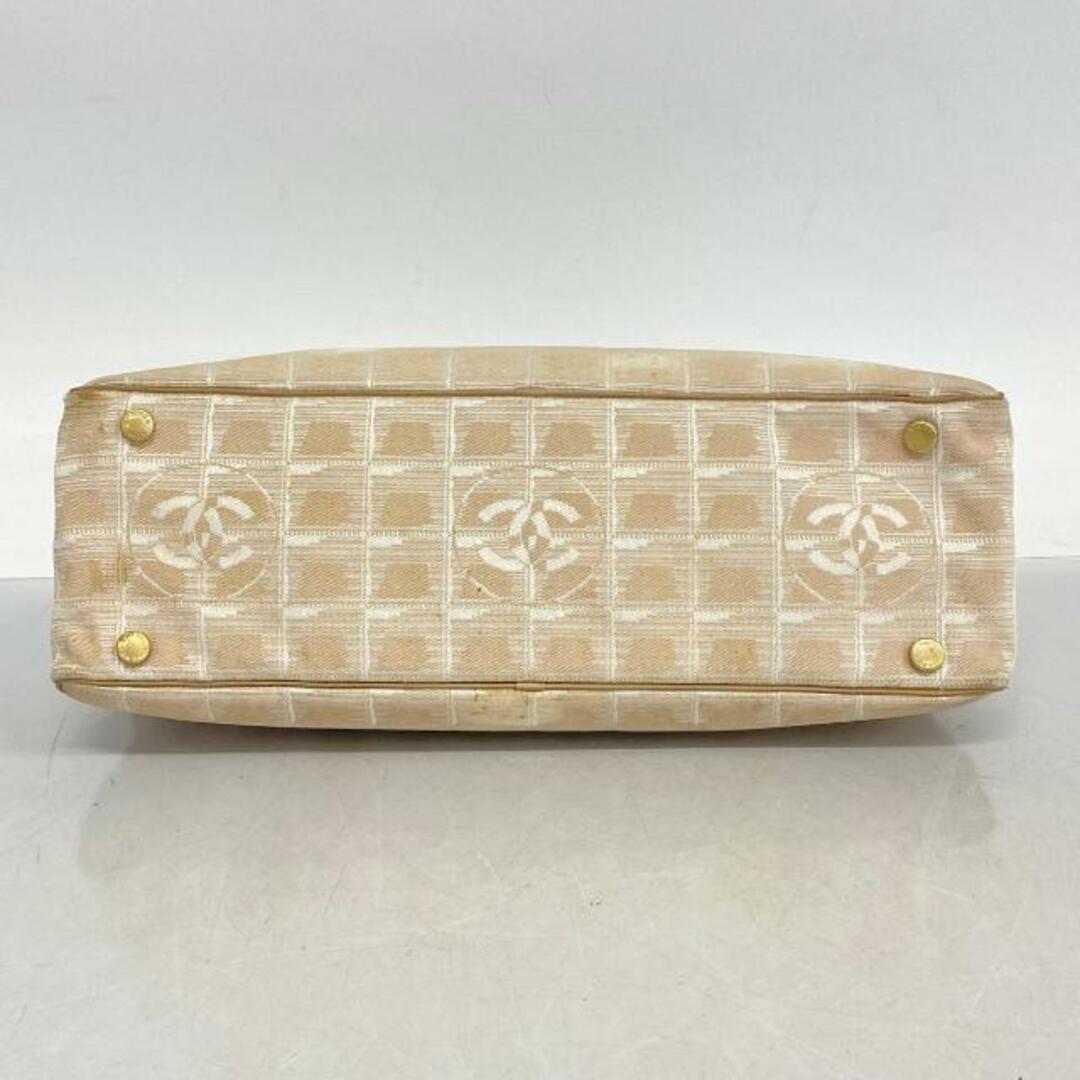 CHANEL(シャネル)の【4hd4890】シャネル ハンドバッグ/ニュートラベル/ナイロン/ベージュ/ゴールド金具 【中古】レディース レディースのバッグ(ハンドバッグ)の商品写真