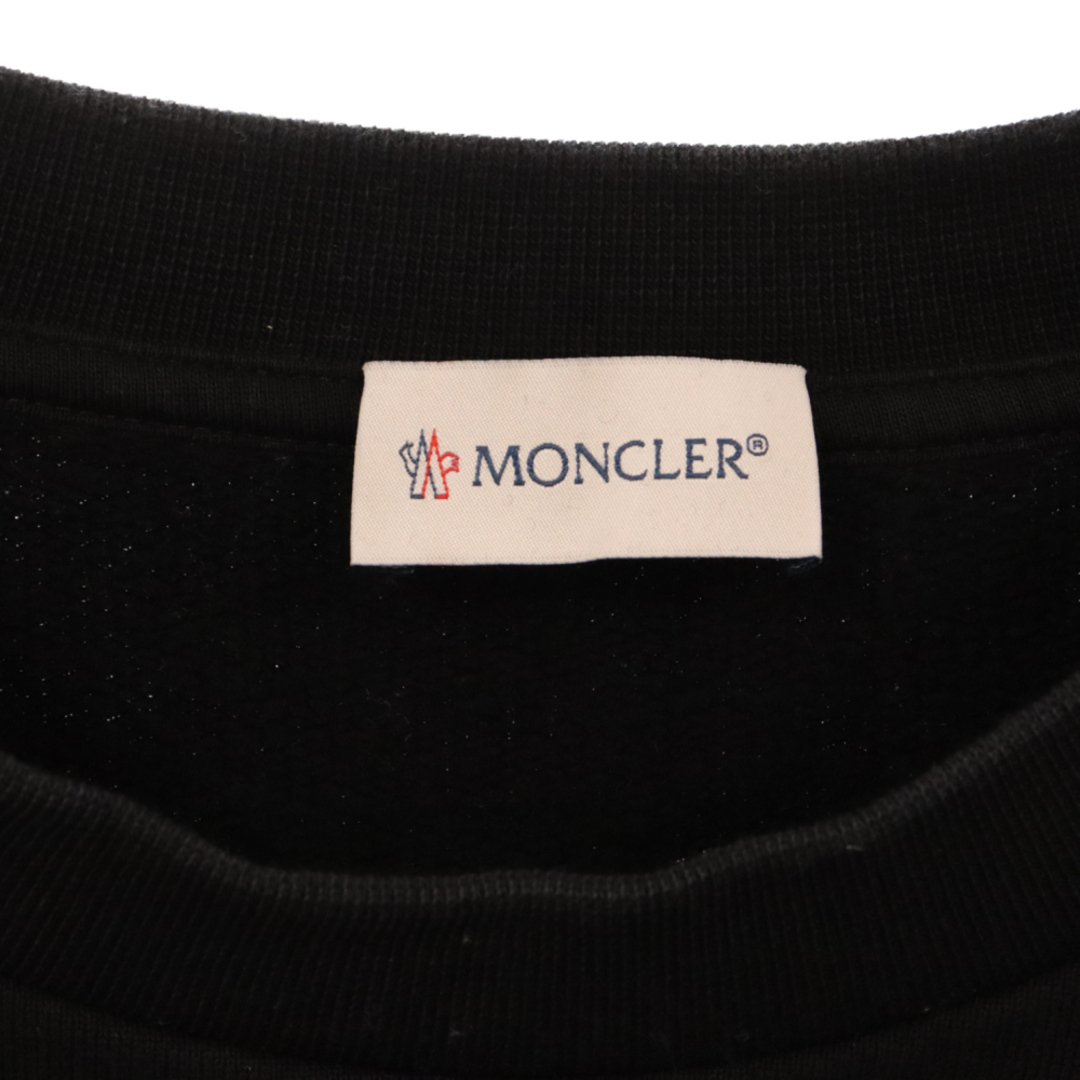 MONCLER(モンクレール)のMONCLER モンクレール フロントロゴデザイン クルーネックスウェット ブラック G20918G00048 899FL メンズのトップス(スウェット)の商品写真