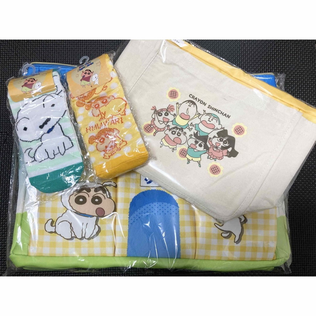 クレヨンしんちゃん　セット エンタメ/ホビーのおもちゃ/ぬいぐるみ(キャラクターグッズ)の商品写真