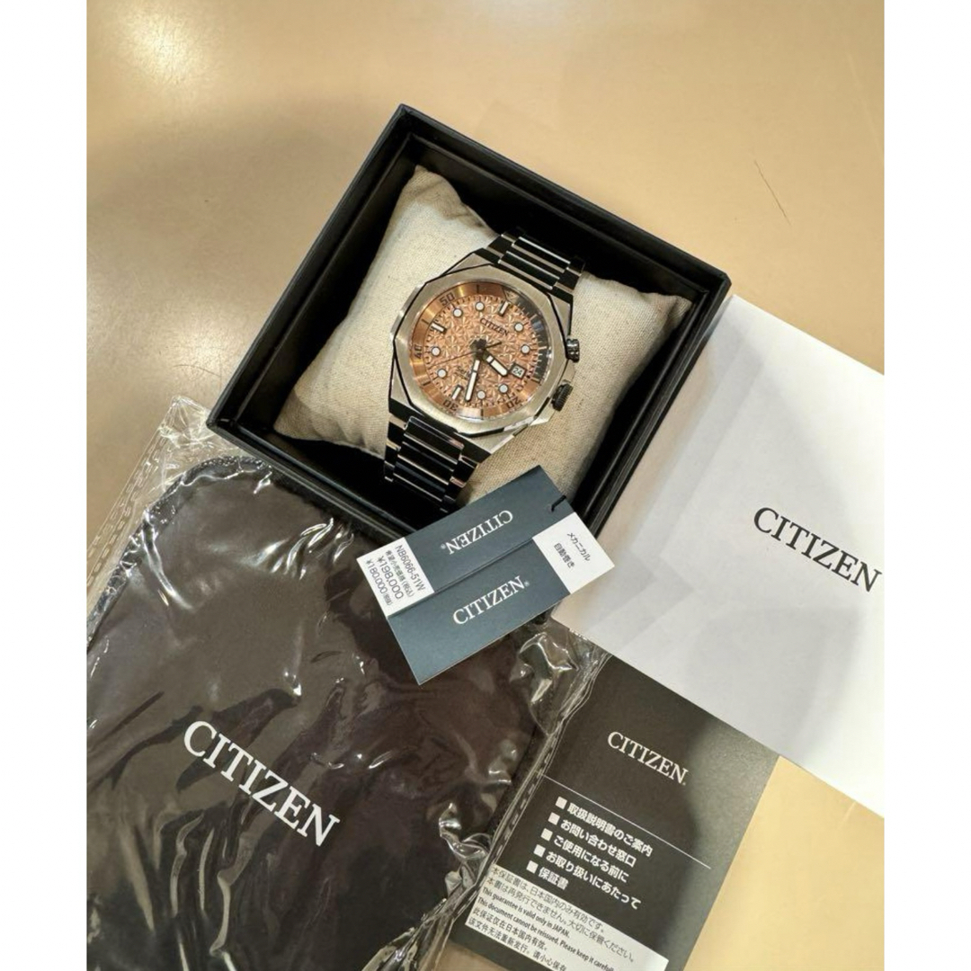 CITIZEN(シチズン)の再入荷！　シリーズ8 NB6066-51W 限定品　新品未使用 メンズの時計(腕時計(アナログ))の商品写真