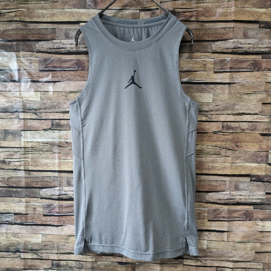 Jordan Brand（NIKE）(ジョーダン)の【NIKEセット】ジョーダン★タンクトップ L ＆バスケットボール★Tシャツ M メンズのトップス(タンクトップ)の商品写真