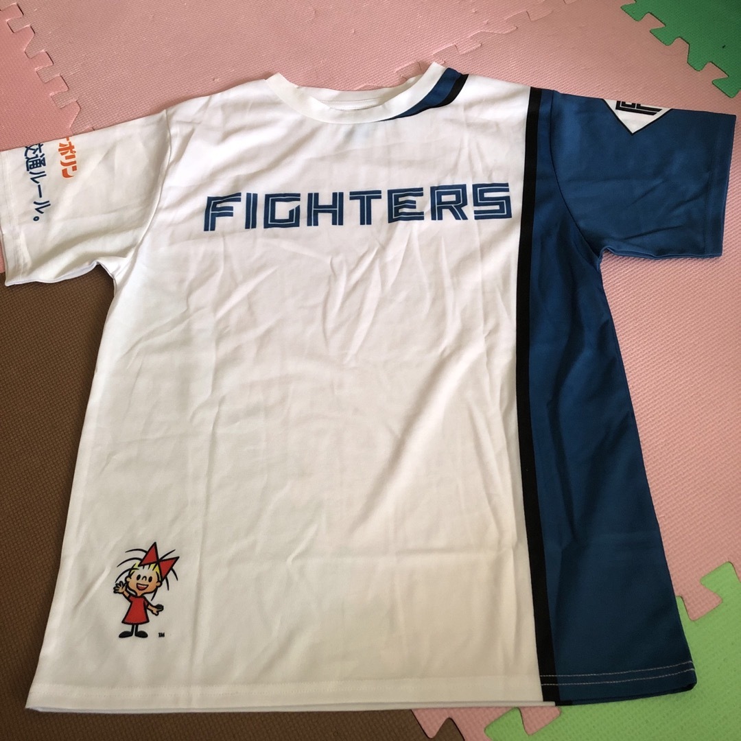 北海道日本ハムファイターズ(ホッカイドウニホンハムファイターズ)の日本ハムファイターズ　リボンナポリンTシャツ スポーツ/アウトドアの野球(記念品/関連グッズ)の商品写真