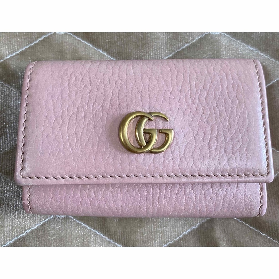 Gucci(グッチ)の【美品】GUCCI グッチマーモント キーケース ピンクベージュ レディースのファッション小物(キーケース)の商品写真